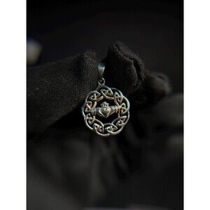 Sterling Silver 925 Celtic Trinity Knot Circle Claddagh Pendant